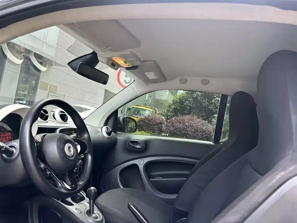 smart fortwo 1.0 L 52 kW Hardtop Agile