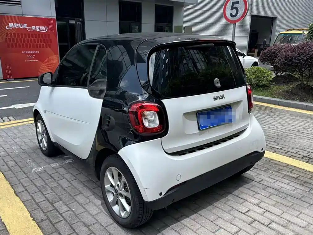 smart fortwo 1.0 L 52 kW Hardtop Agile