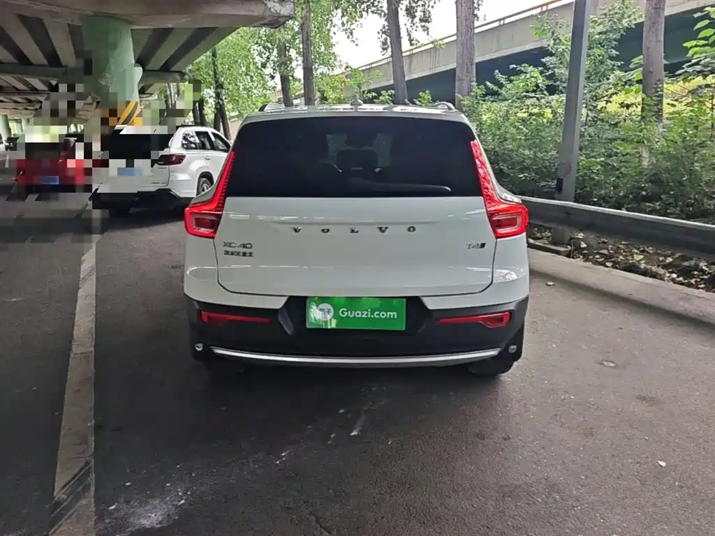 Volvo XC40 T4 4 WD Smart Travel Fashion