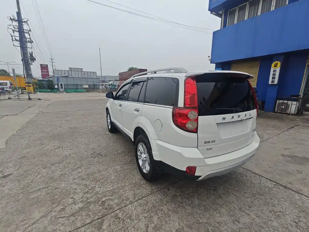 Haval H5 Classic Classic 2.0 T Manual 4 WD Distinguished