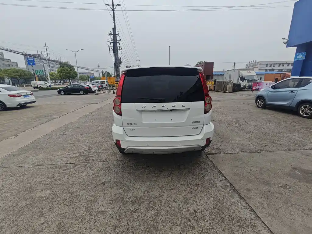 Haval H5 Classic Classic 2.0 T Manual 4 WD Distinguished