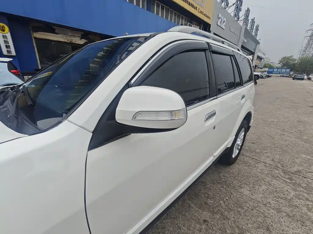 Haval H5 Classic Classic 2.0 T Manual 4 WD Distinguished