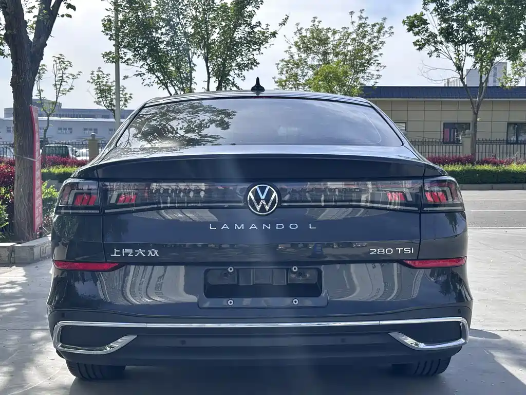 Lamando Lamando L 280 TSI DSG Spicy Cool