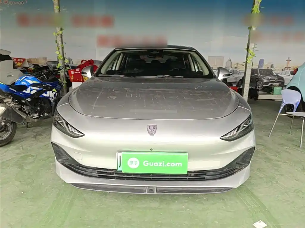 Roewe D7 DMH 125 km Flagship