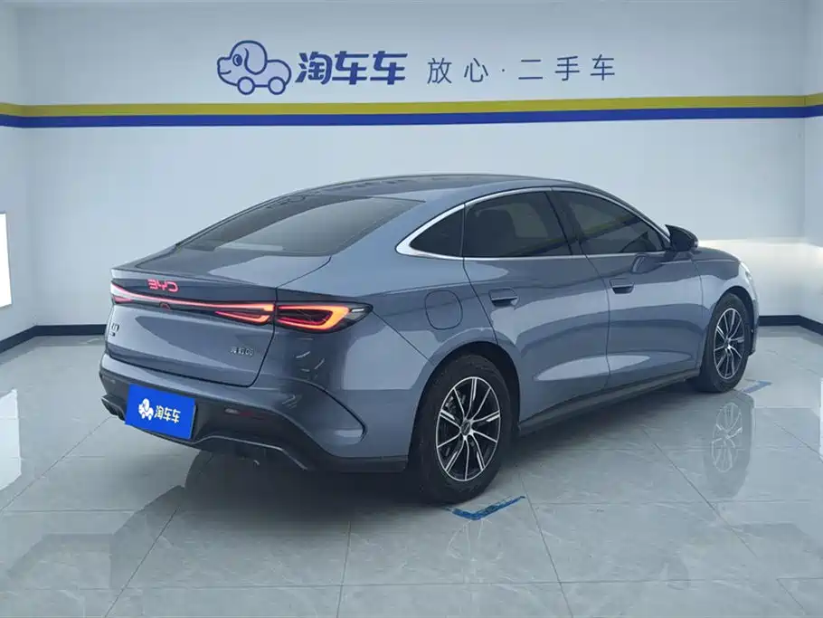 Seal 06 DM-i 80 KM Distinguished