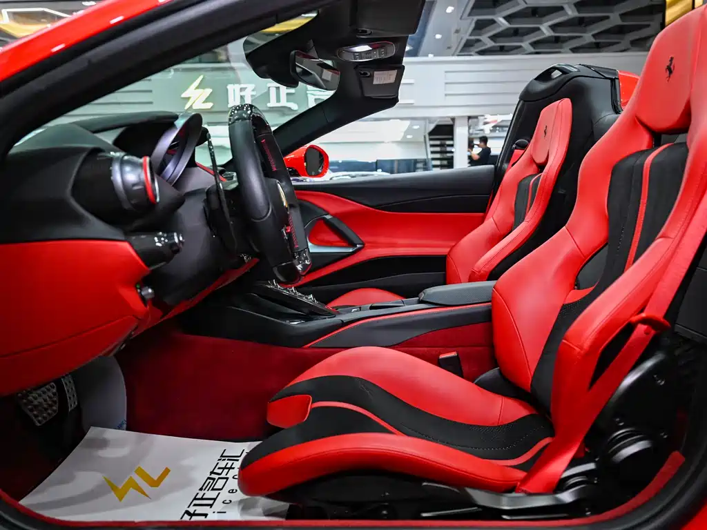 Ferrari 812 6.5 L GTS