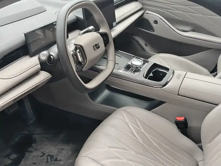 Geely Galaxy Xingyao 8 130 km EM-P Starship