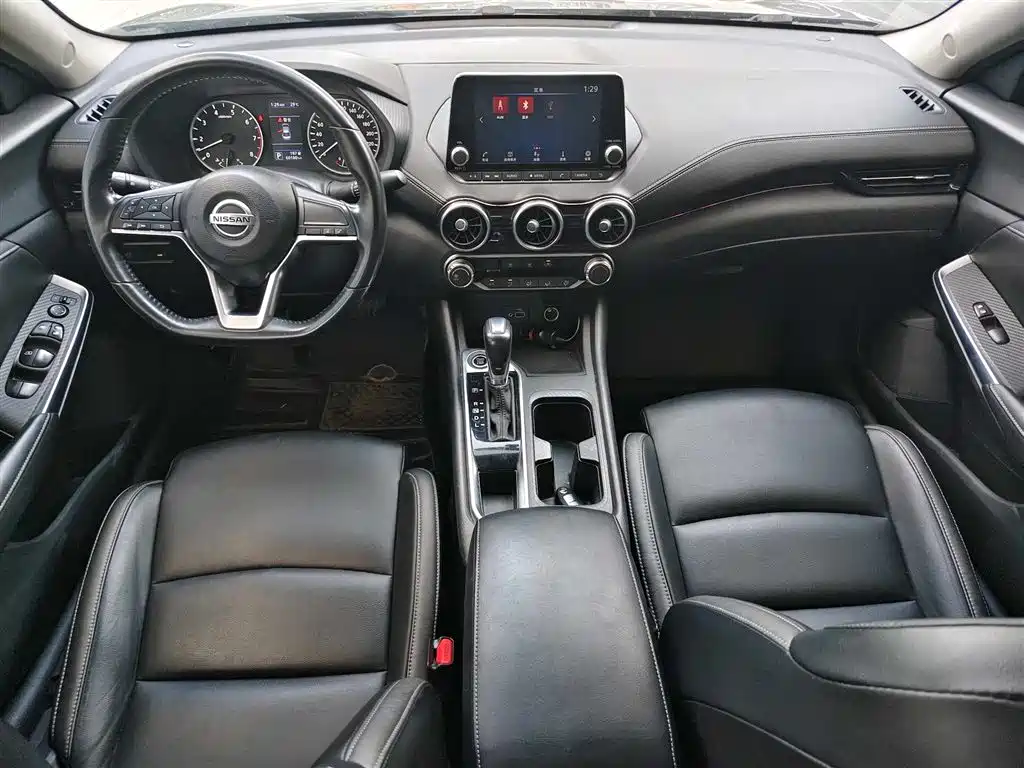 Sylphy Facelift 1.6 L XL CVT Joy