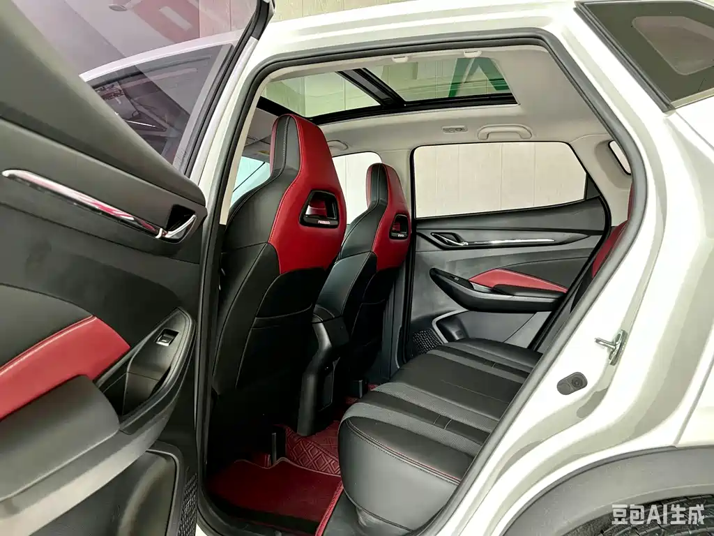 Changan Oshan X5 1.5 T DCT Distinguished