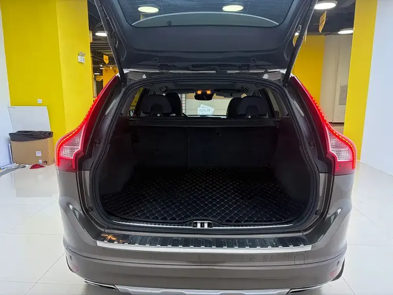 Volvo XC60 T5 AWD Smart Control