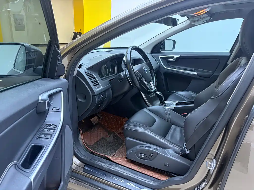 Volvo XC60 T5 AWD Smart Control