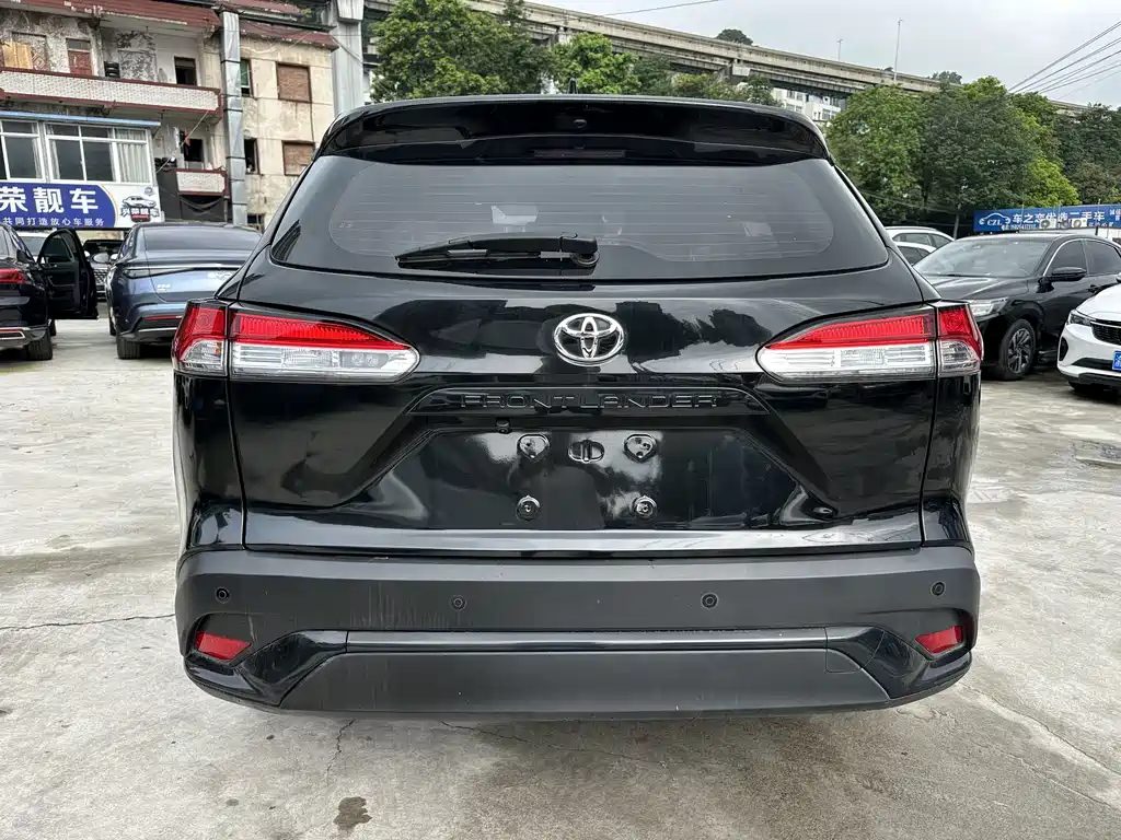 Frontlander 2.0 L CVT Leading