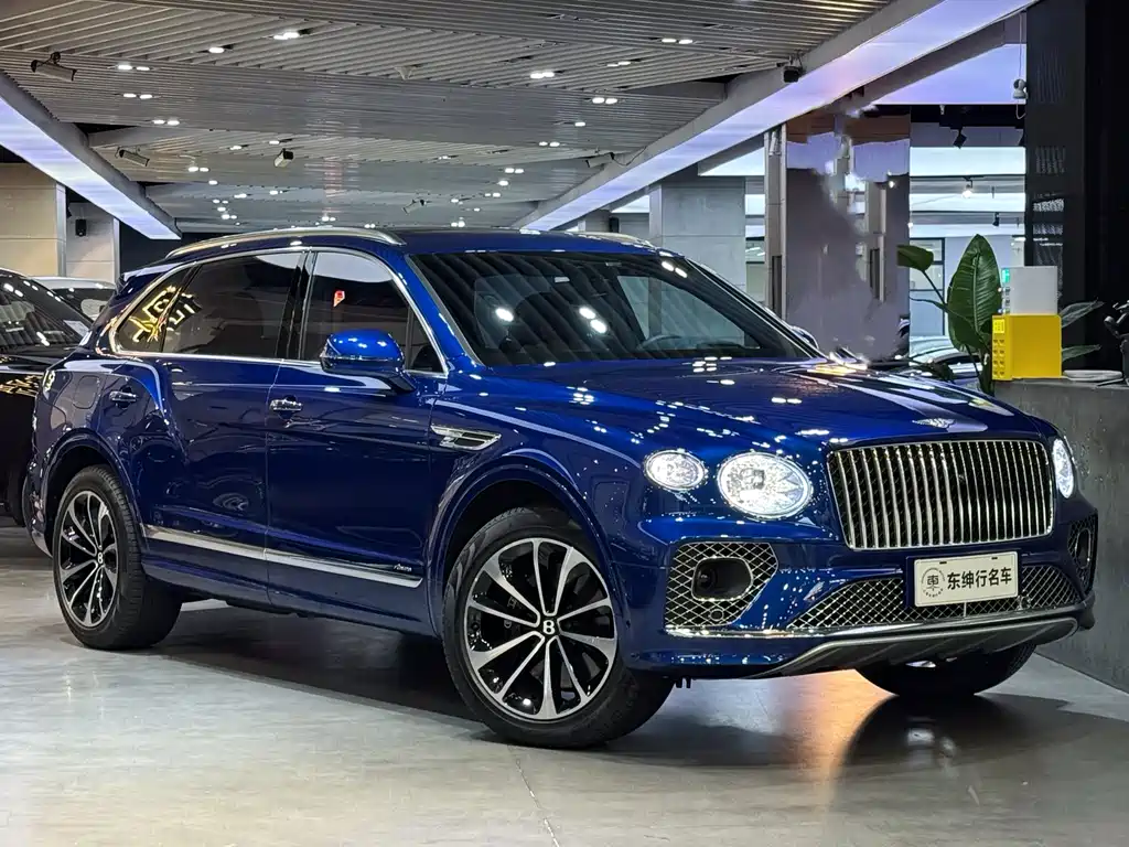 Bentayga 4.0 T V8 LWB Range Elegant Degree