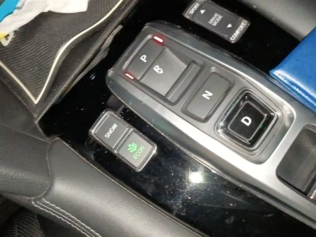 Honda UR-V 370 TURBO 4 WD Premium CN-V