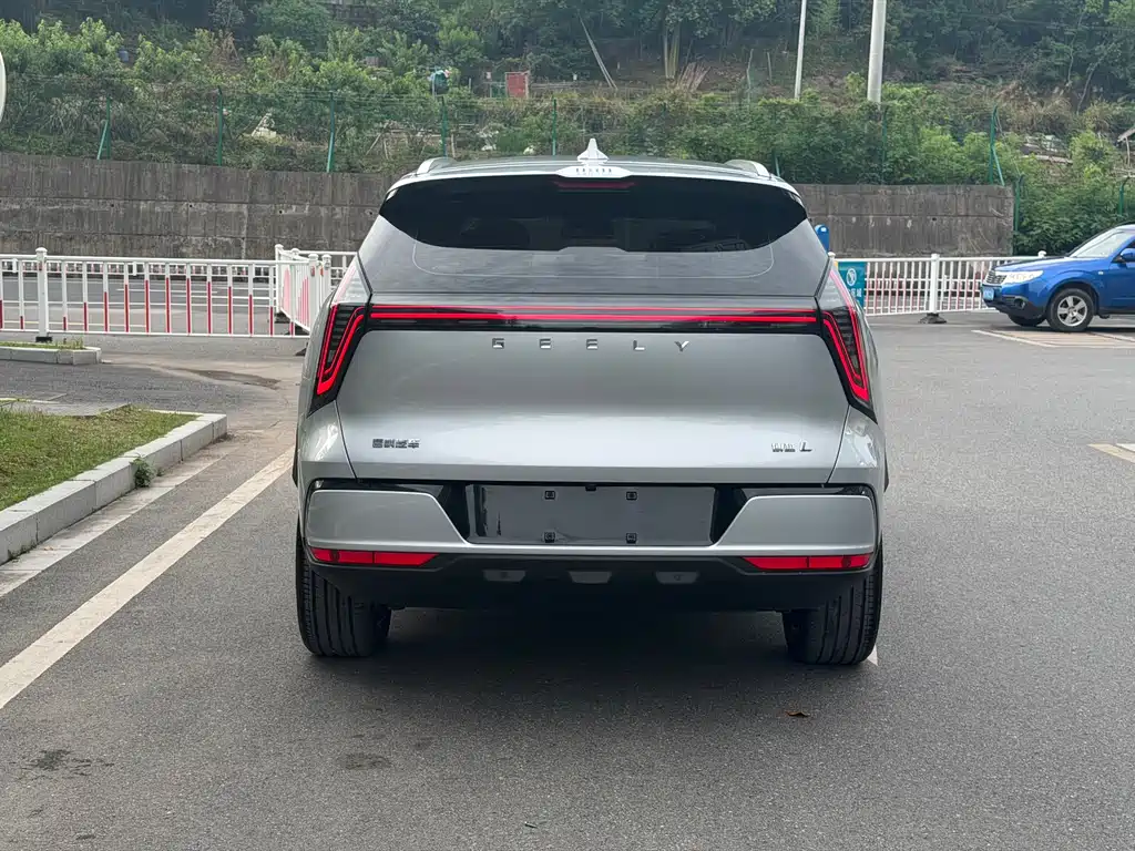 Boyue L 4 th Gen 1.5 TD DCT Mountains Rivers
