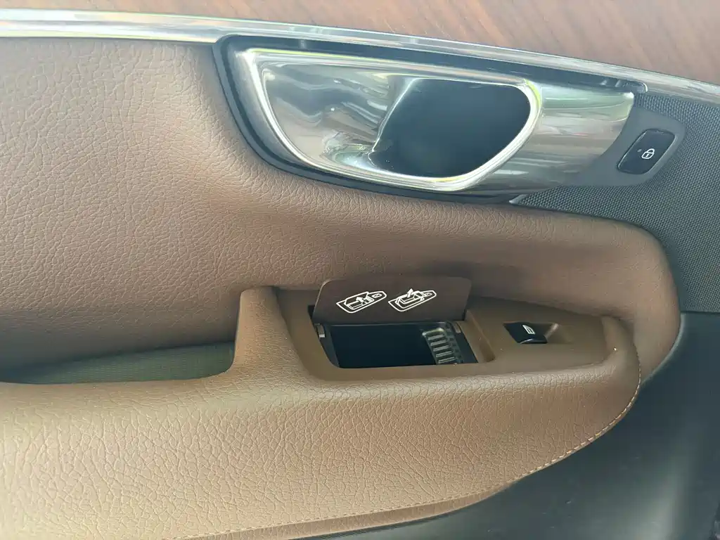 Volvo XC90 Facelift T6 Smart Ease Luxury 7-seat
