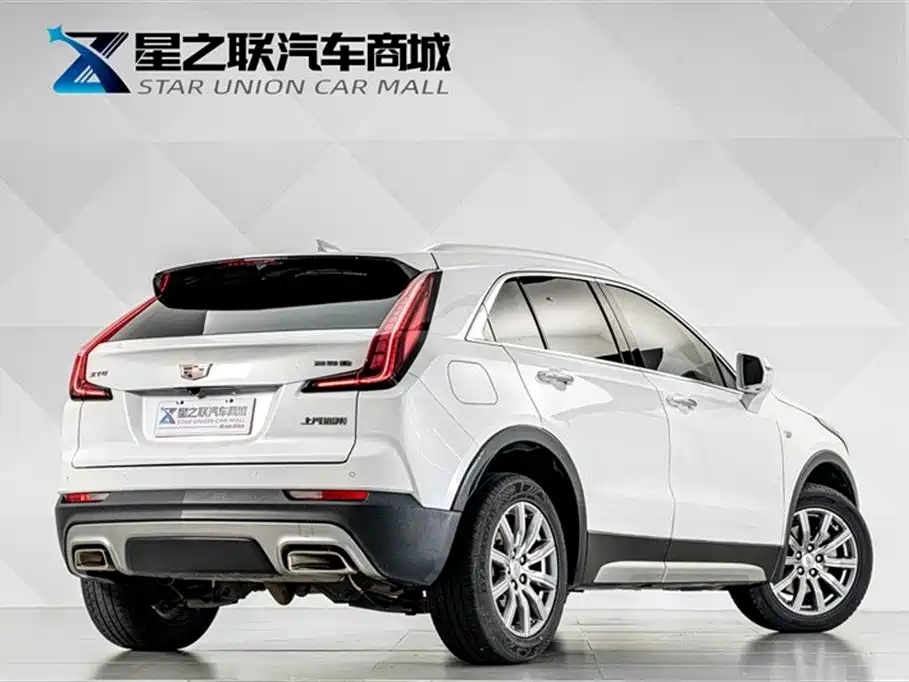 Cadillac XT4 Facelift 28 T 2 WD Leading