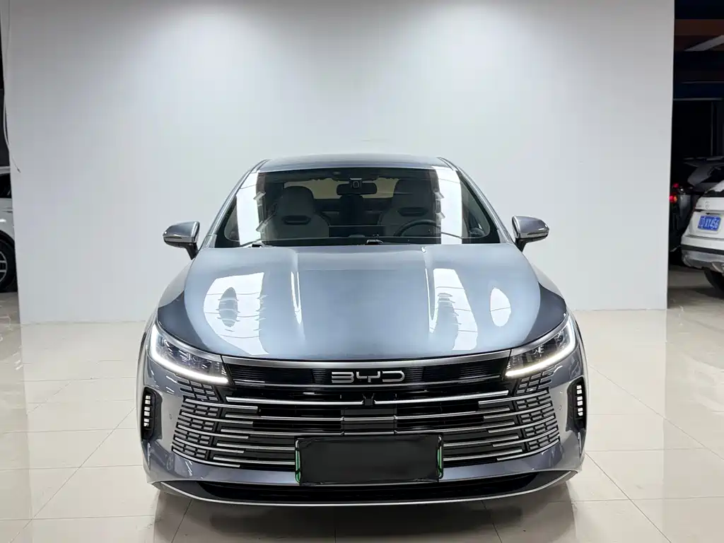 Destroyer 05 Glory DM-i 55 KM Luxury