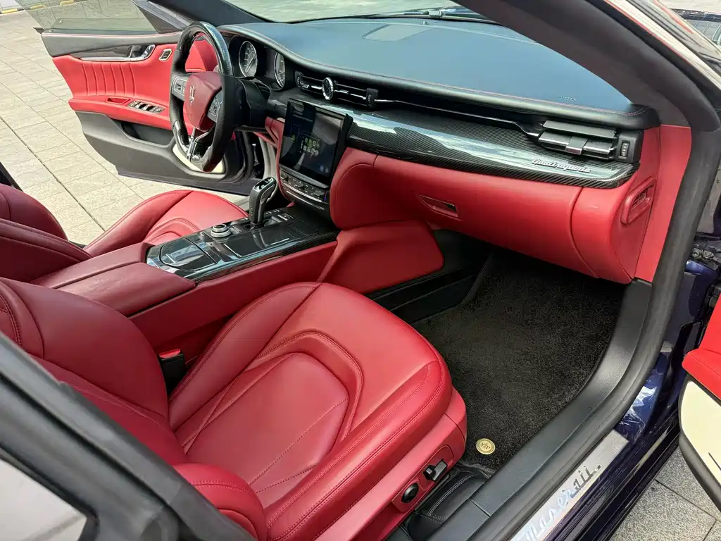 Quattroporte 3.0 T Standard