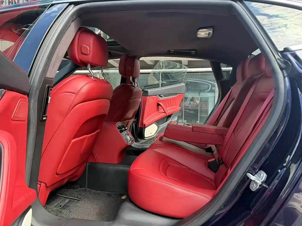 Quattroporte 3.0 T Standard
