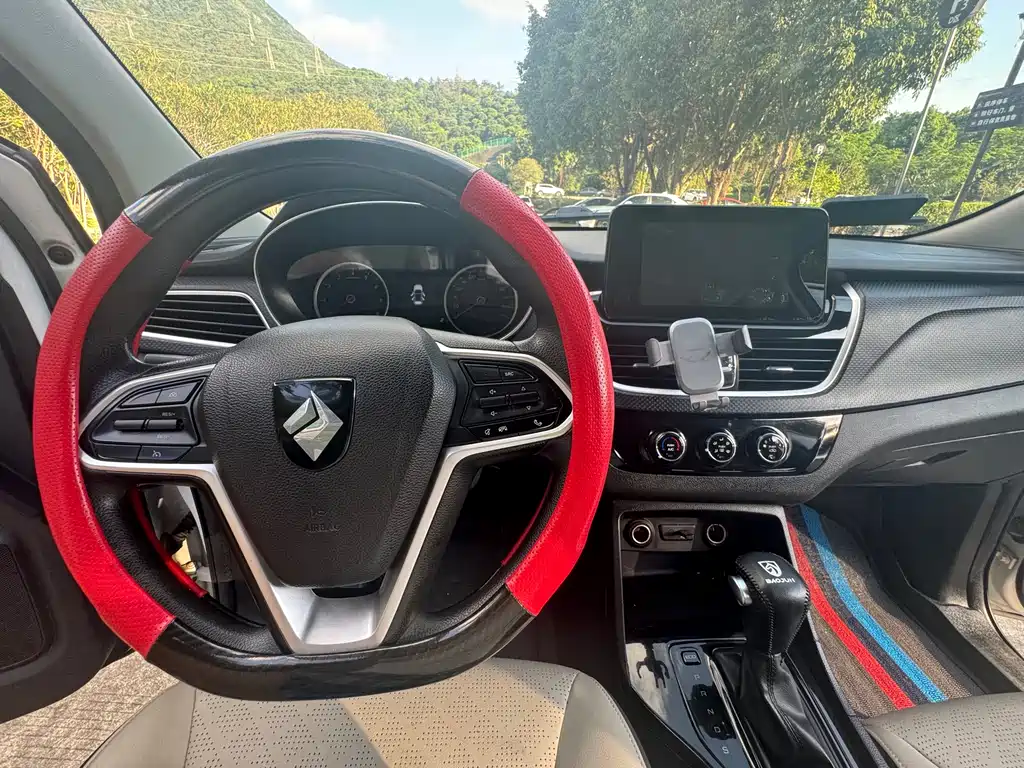 Baojun 730 1.5 T CVT Fashion 7-seat
