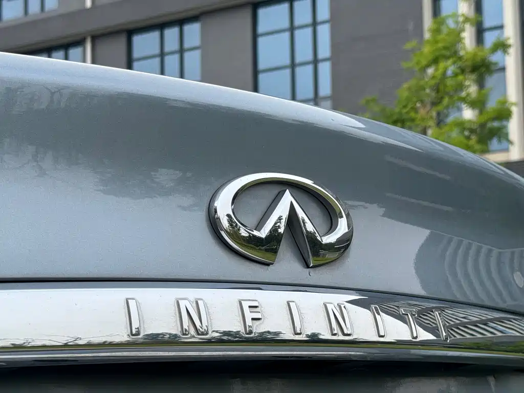 Infiniti Q50 L 2.0 T Joy