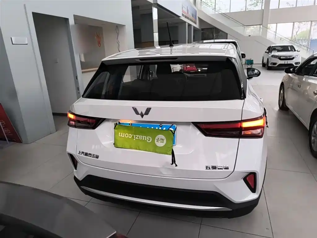 Wuling Xingchi 1.5 L CVT Smooth Cool