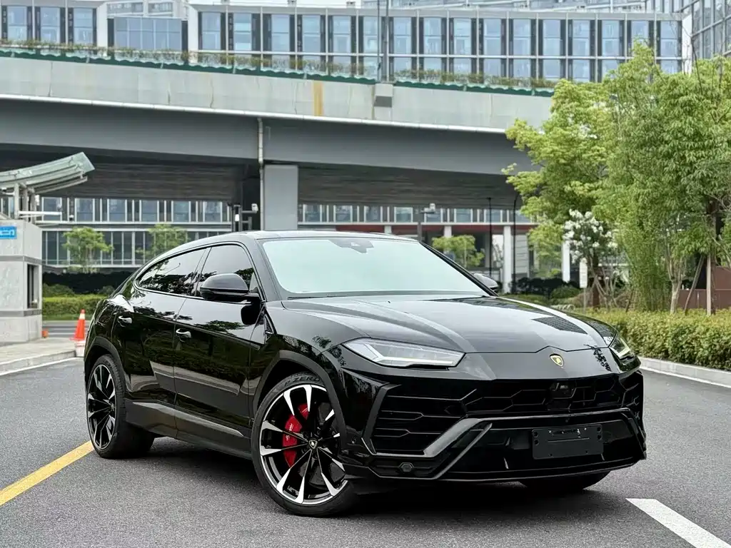 Urus 4.0 T V8