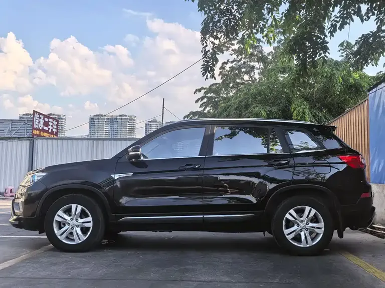Changan CS75 1.8 T Auto Elite CN-V