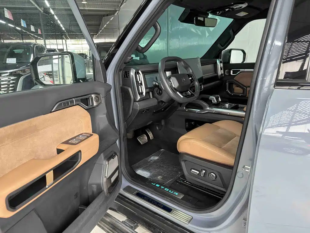 Jetour Traveller 2.0 T 4 WD Cross PRO+