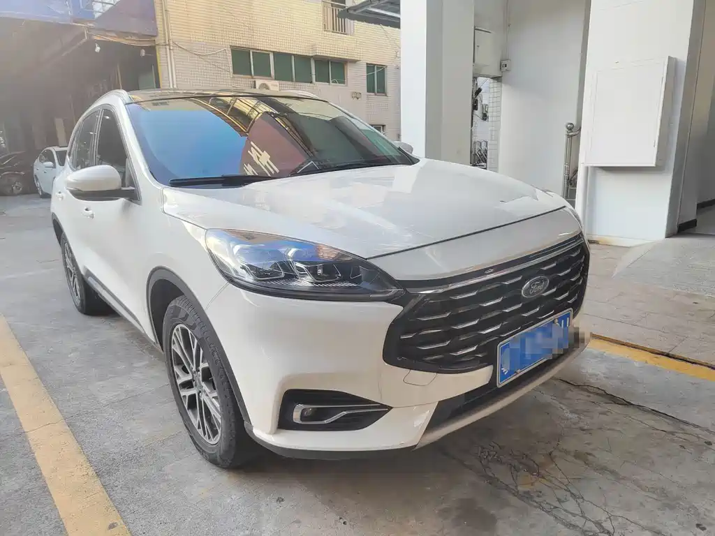 Escape EcoBoost 245 2 WD Shine Enjoyment