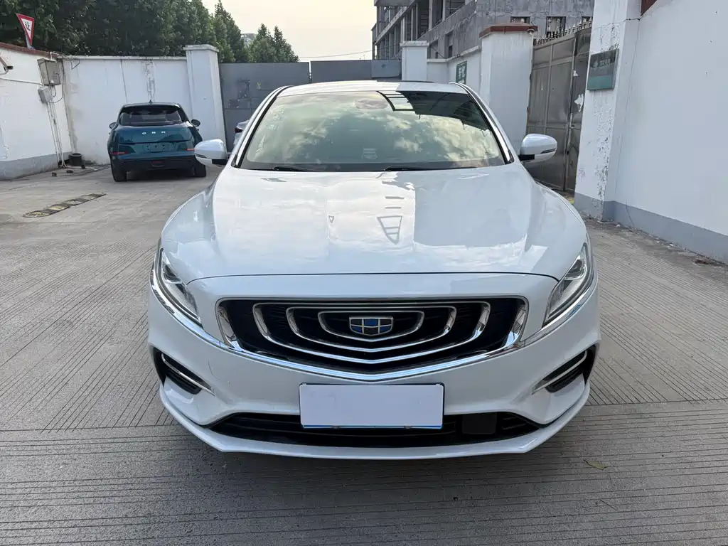Borui 1.5 T MHEV Shine Enjoyment