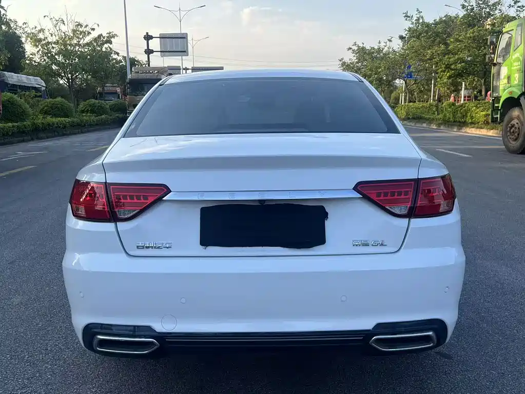 Emgrand GL 1.4 T DCT Distinguished Connected