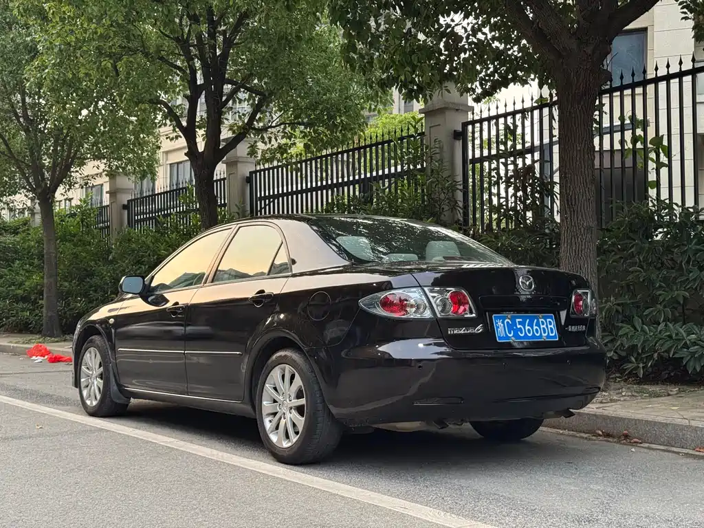 Mazda 6 2.0 L Auto Luxury