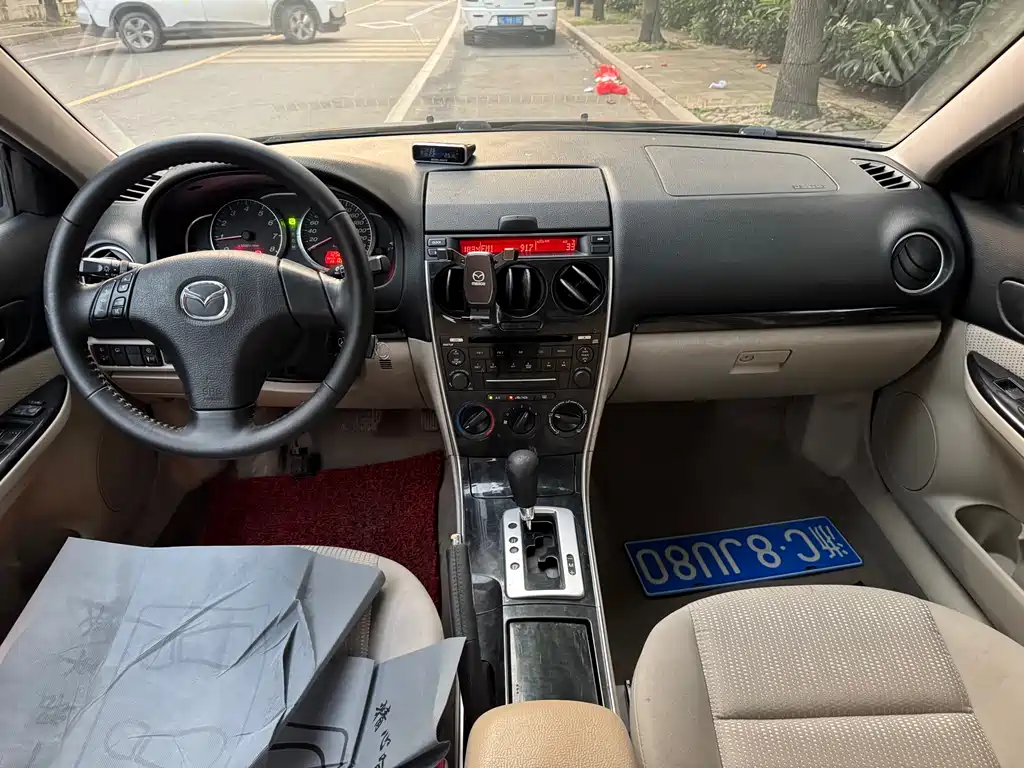Mazda 6 2.0 L Auto Luxury