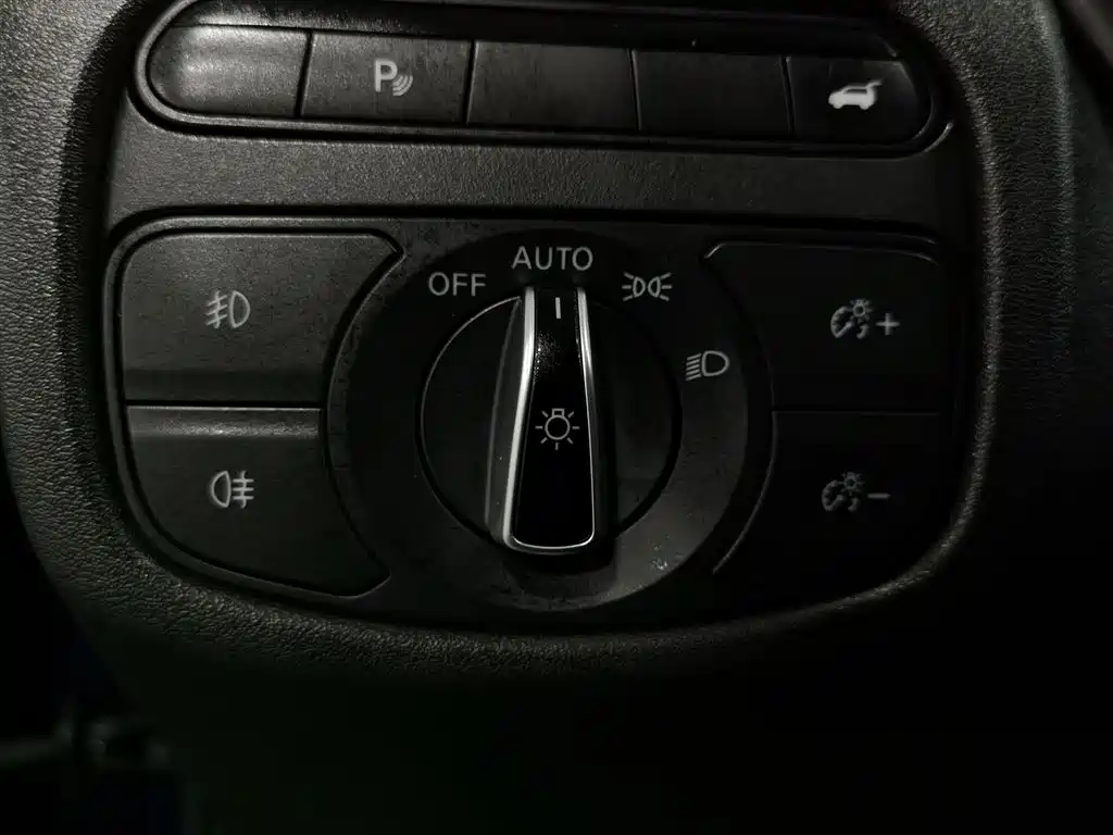 Infiniti QX50 2.0 T 2 WD Fashion