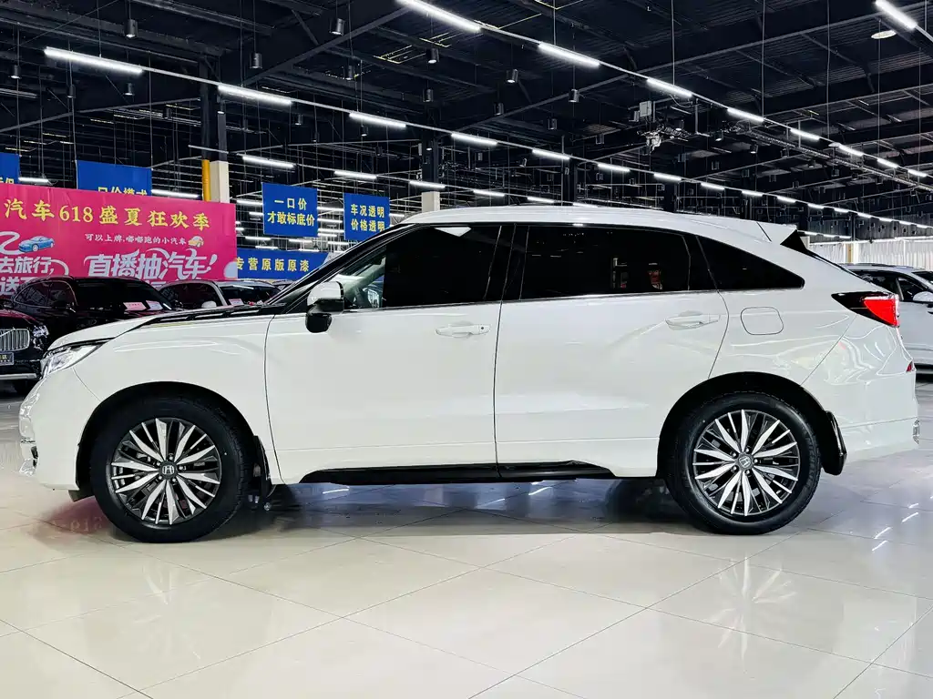 Avancier 370 TURBO 4 WD Premium
