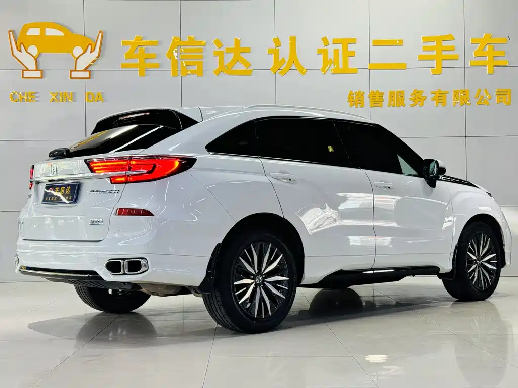 Avancier 370 TURBO 4 WD Premium
