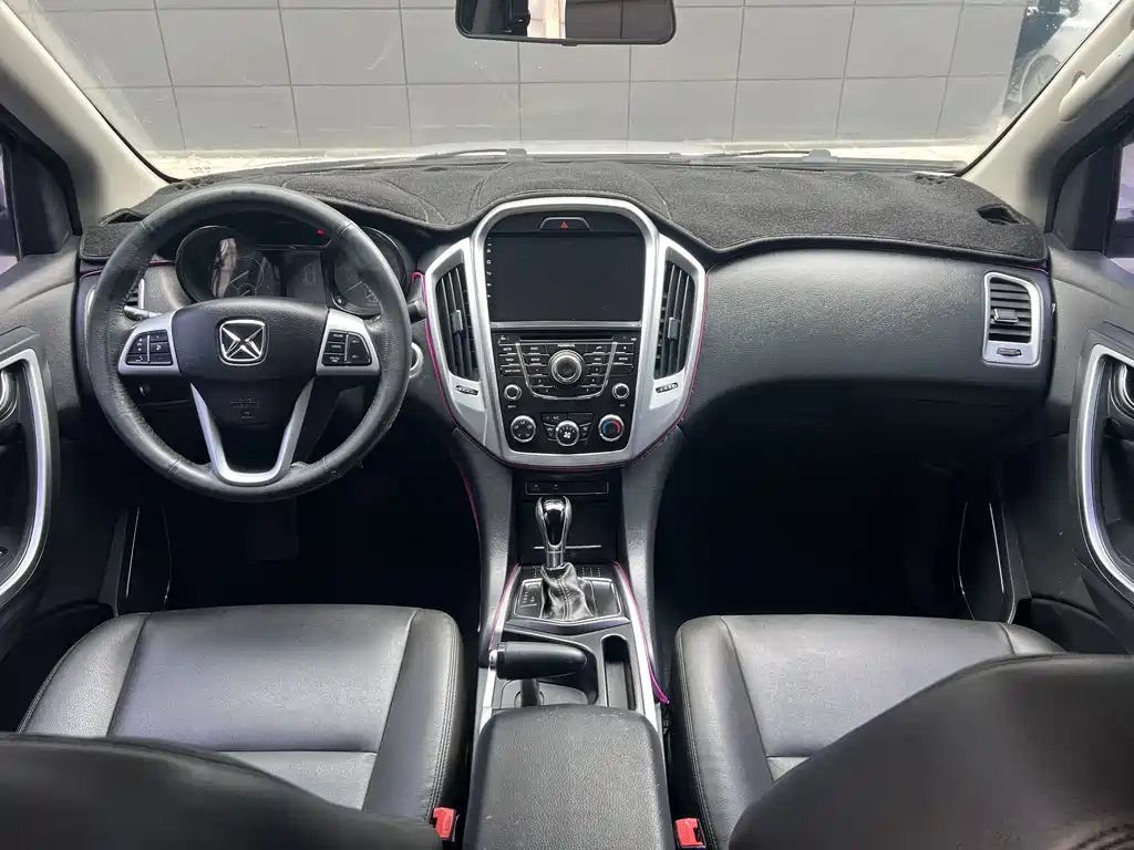 Yusheng S350 2.4 T Auto 2 WD Diesel Luxury 5-seat