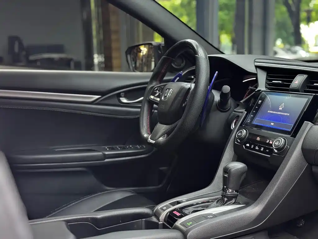 Civic HATCHBACK 220 TURBO CVT Trend Cool Control