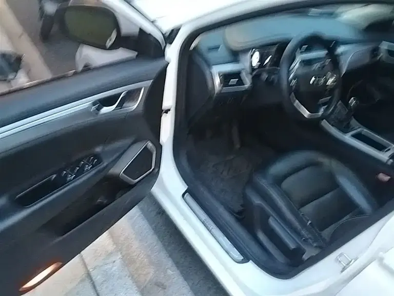 Geely Emgrand GL 1.4 T Manual Elite Smart Enjoyment