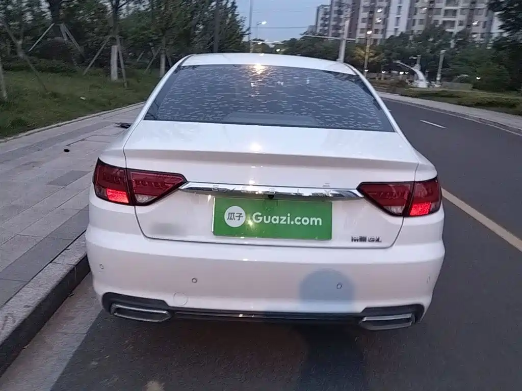 Emgrand GL 1.4 T Manual Elite Smart Enjoyment