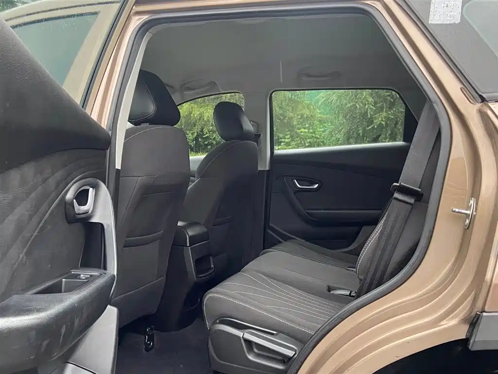 Jetour X70 M 捷途X70 M 2020款 1.5 T 手动超值伙伴型 6座