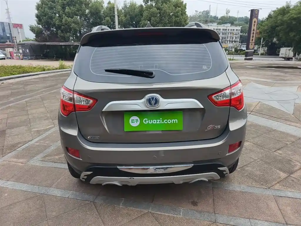 Changan CS35 长安CS35 2015款 1.6 L 手动尊贵型 国IV
