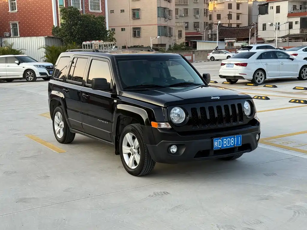 Patriot 2.0 L Sport Enhanced
