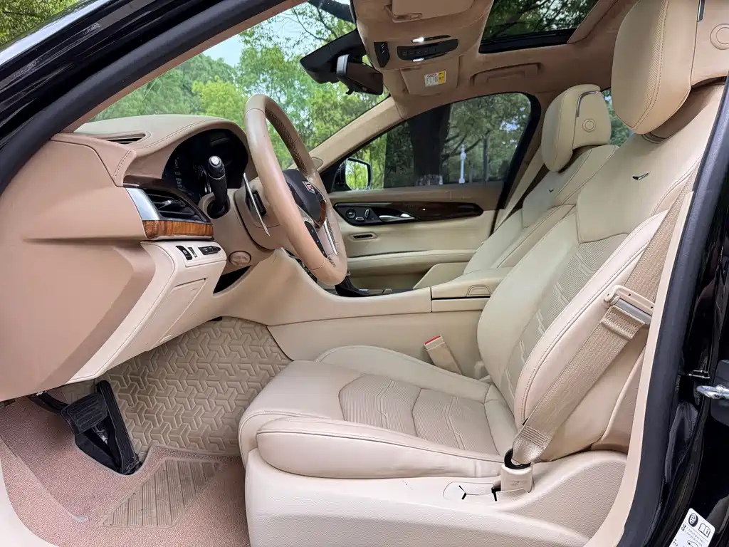 Cadillac CT6 凯迪拉克CT6 2017款 40 T 铂金版