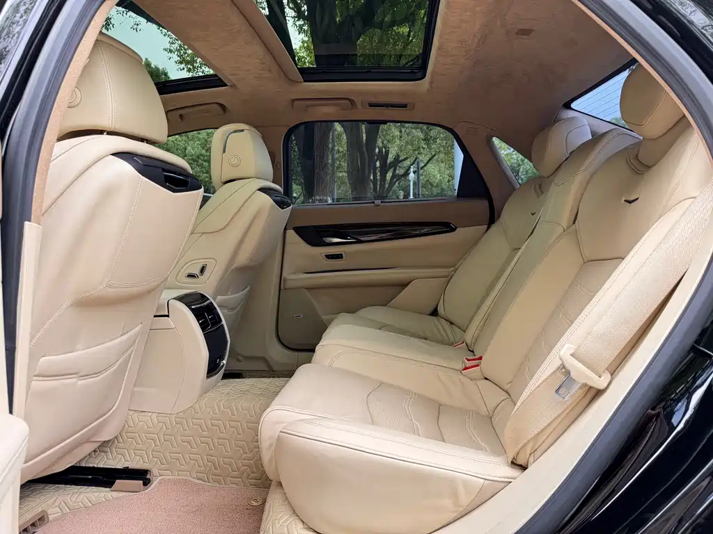 Cadillac CT6 凯迪拉克CT6 2017款 40 T 铂金版