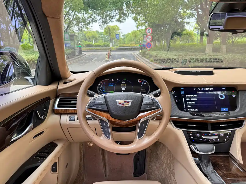 Cadillac CT6 凯迪拉克CT6 2017款 40 T 铂金版