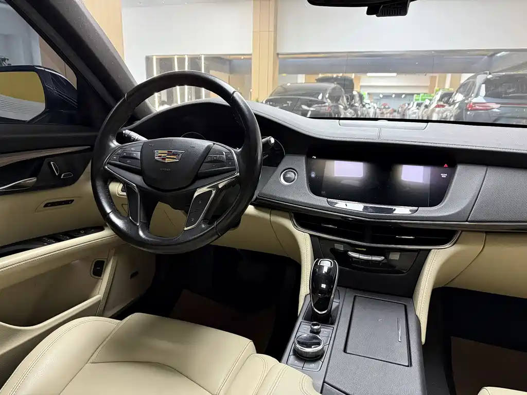 Cadillac CT6 28 T Fashion
