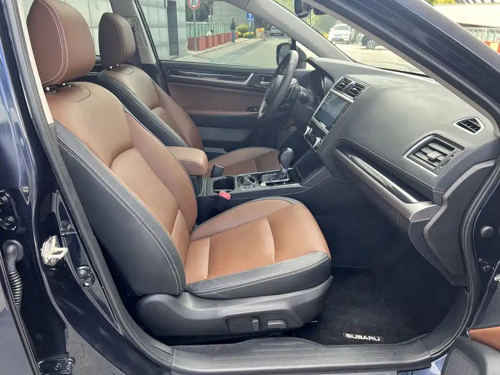 Outback 傲虎 2020款 2.5 i 运动限量版 EyeSight